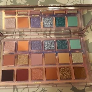 Huda Beauty MerCury Retrograde Pallette